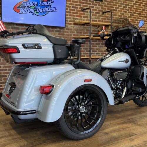 Harley-Davidson® Tri Glide® Ultra 2025 thumb 3