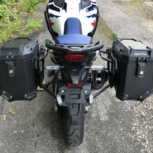 2024 Honda Africa Twin Adventure Sports ES DCT Pearl White thumb 1
