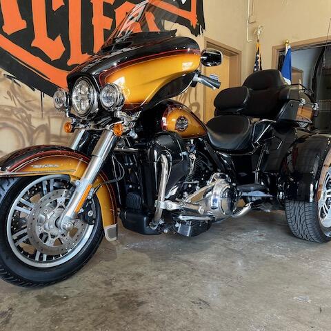 FLHTCUTG 2024 Tri Glide™ Ultra thumb 0