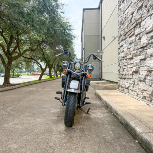 2021 Harley-Davidson® Heritage Classic 114 FLHCS thumb 3