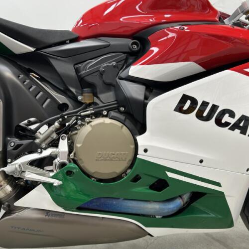  2019 DUCATI 1299 PANIGALE R FINAL EDI thumb 0
