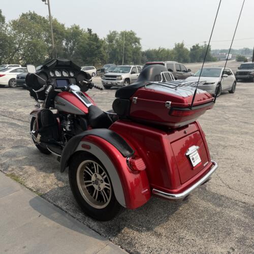 FLHTCUTG 2019 Tri Glide® Ultra thumb 1