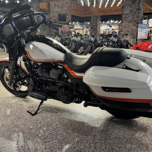FLHX 2025 Street Glide™ thumb 0