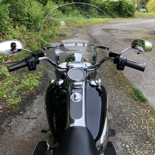 2020 Harley-Davidson® Freewheeler® Vivid Black thumb 0