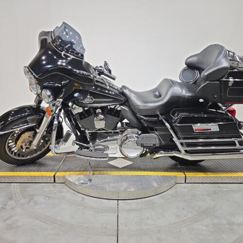 FLHTCU 2010 Electra Glide® Ultra Classic® thumb 1