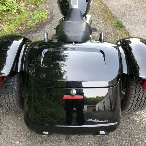 2020 Harley-Davidson® Freewheeler® Vivid Black thumb 1