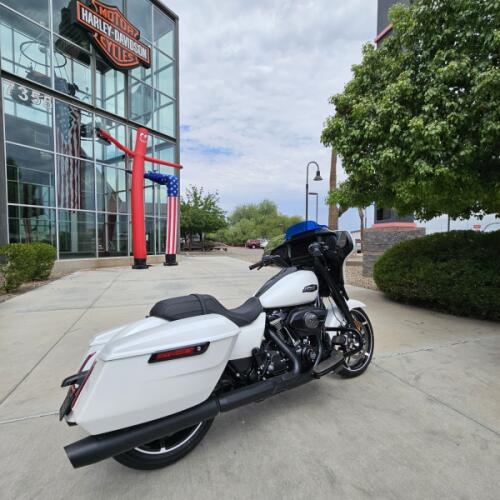 FLHX 2025 Street Glide™ thumb 1