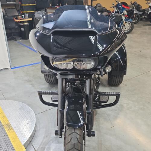 FLTRT 2025 Road Glide® 3 thumb 3