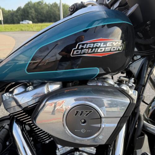 2026 Harley-Davidson® Street Glide® Teal Thunder / Vivid Black Chrome Trim thumb 1