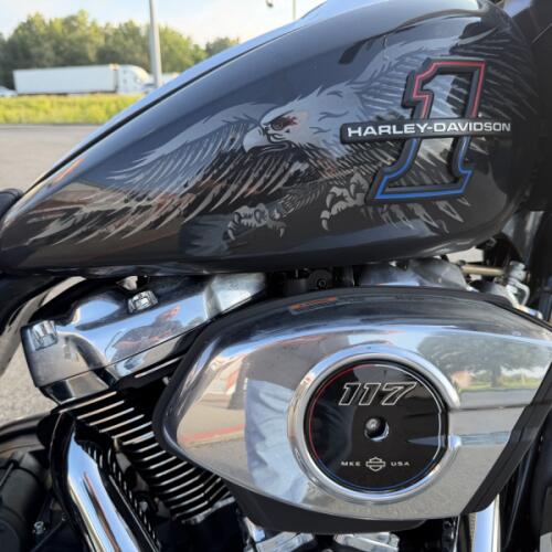 2026 Harley-Davidson® Road Glide™ Enthusiast Collection Midnight Ember thumb 1