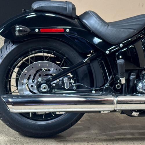 Harley-Davidson® Street Bob® 2026 thumb 3