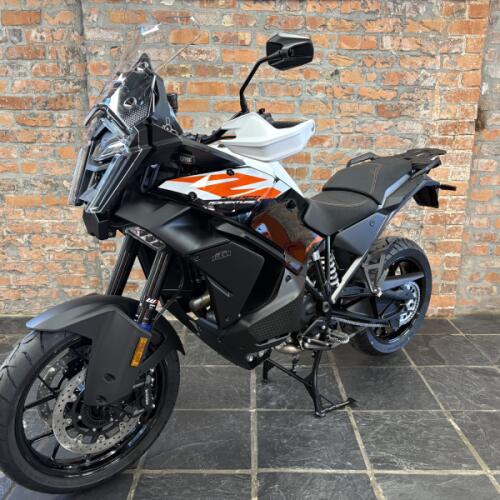 2026 KTM 1390 Super Adventure S EVO thumb 0