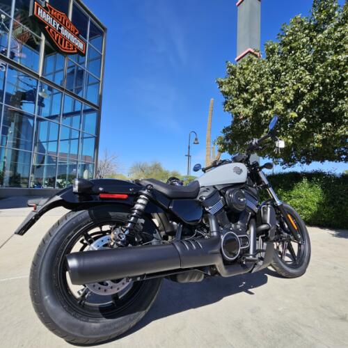 RH975 2026 Nightster® thumb 1