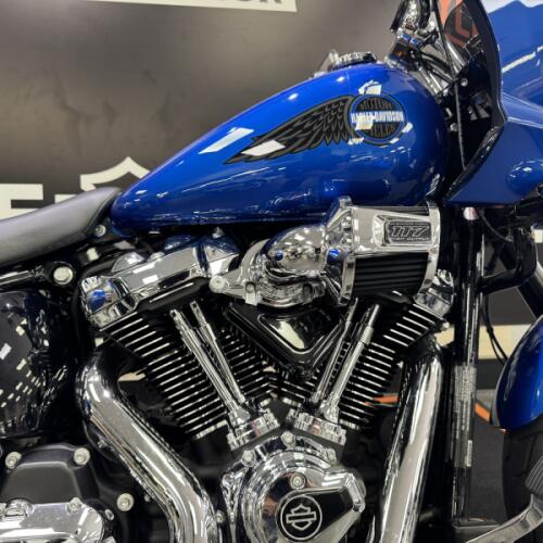 2025 Harley-Davidson® Low Rider® ST Blue Burst thumb 2