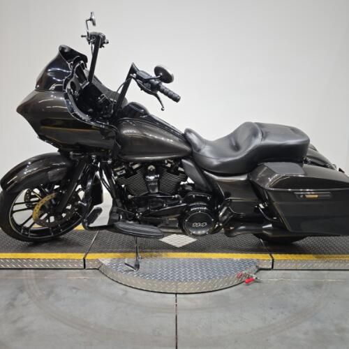 FLTRXS 2019 Road Glide® Special thumb 1