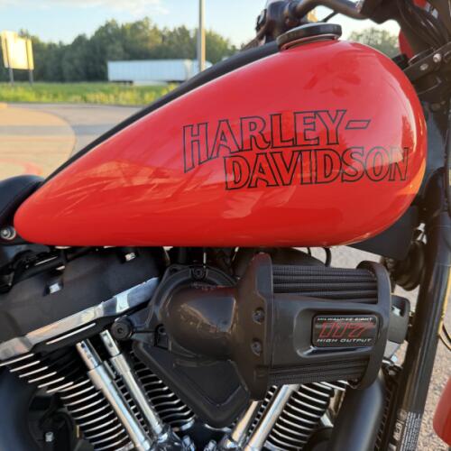 2026 Harley-Davidson® Low Rider™ S Blood Orange thumb 1