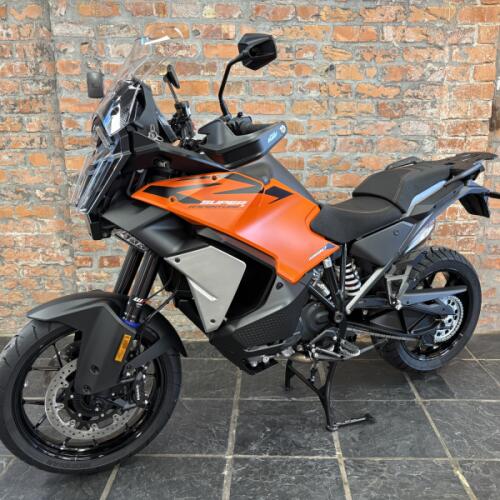2026 KTM 1390 Super Adventure S EVO thumb 0