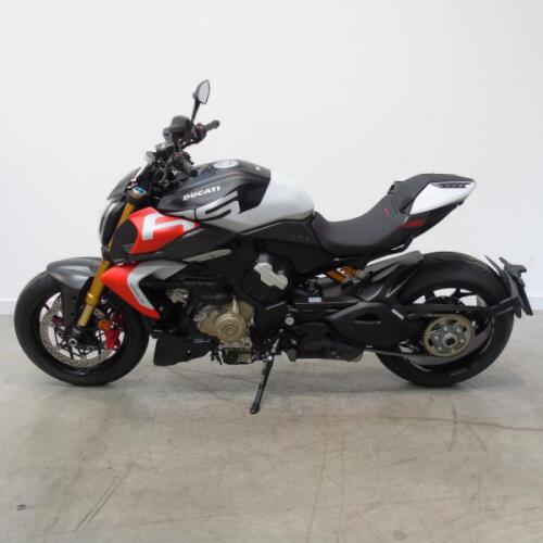 2026 Ducati Diavel RS, 2026 model, registered in 2026. 1 previous owner thumb 1