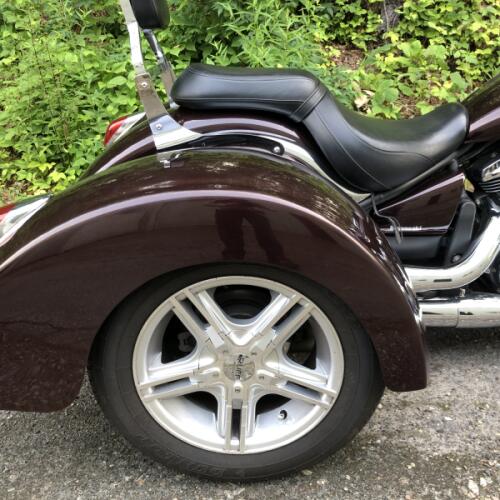 2012 Kawasaki Vulcan® 900 Classic Trike thumb 2
