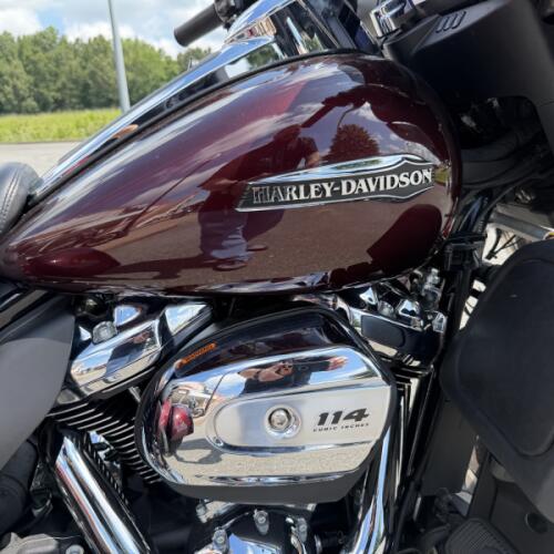 2019 Harley-Davidson® Tri Glide® Ultra Twisted Cherry thumb 1