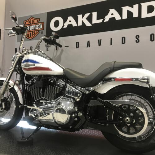 Harley-Davidson® Super Glide® 2026 thumb 2