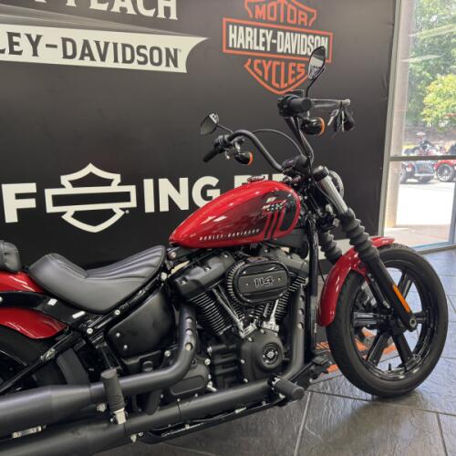 2023 Harley-Davidson® Street Bob® 114 Redline Red thumb 1