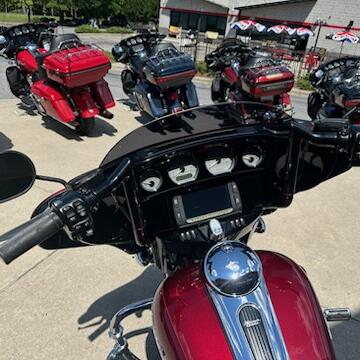 2016 Harley-Davidson® Street Glide® Special Velocity Red Sunglo thumb 1