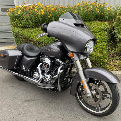 FLHXS 2015 Street Glide® Special thumb 2