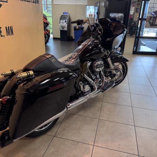2021 Harley-Davidson® Road Glide® Special Vivid Black thumb 0