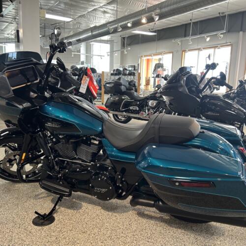 2026 Harley-Davidson® FLTRX Road Glide™ thumb 3