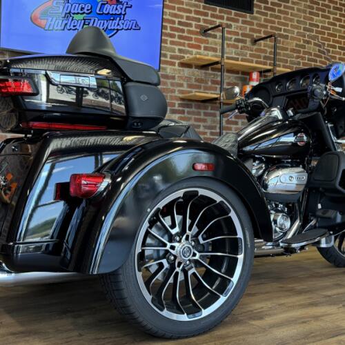 Harley-Davidson® Tri Glide™ Ultra 2025 thumb 3