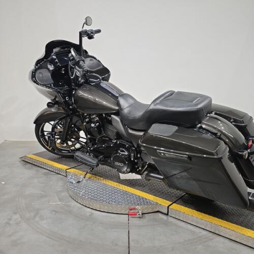 FLTRXS 2019 Road Glide® Special thumb 0