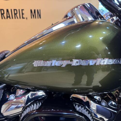 2022 Harley-Davidson® Road Glide® Limited Mineral Green Metallic thumb 3