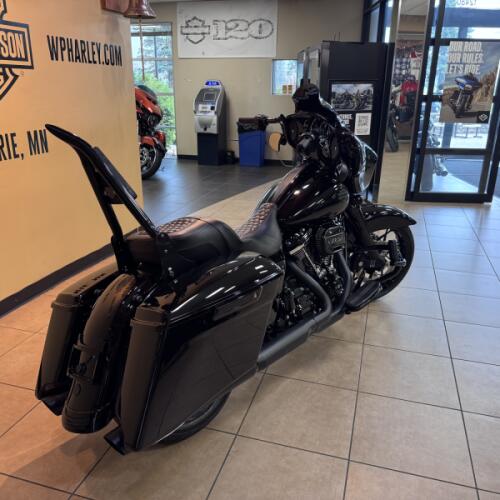 2021 Harley-Davidson® Street Glide® Special Vivid Black thumb 0