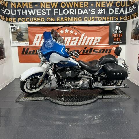 FLSTNI 2005 Softail® Deluxe thumb 3