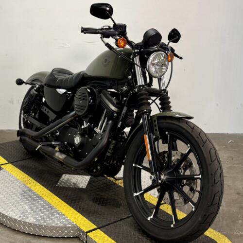 XL 883N 2021 Iron 883™ thumb 1