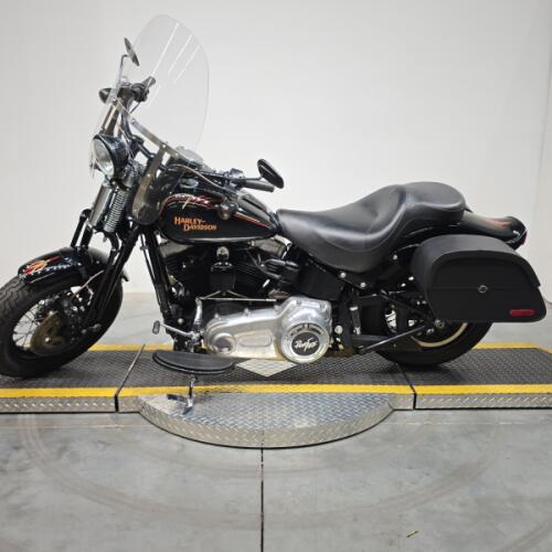 FLSTSB 2008 Softail® Cross Bones™ thumb 1