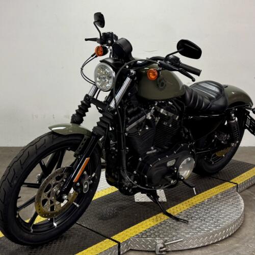 XL 883N 2021 Iron 883™ thumb 0