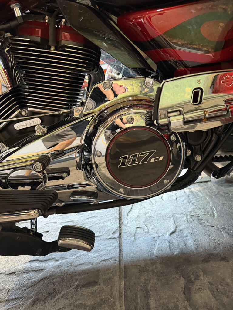 2022 Harley-Davidson® CVO™ Tri Glide® No Gimmicks, No Hidden Fees, photo 13