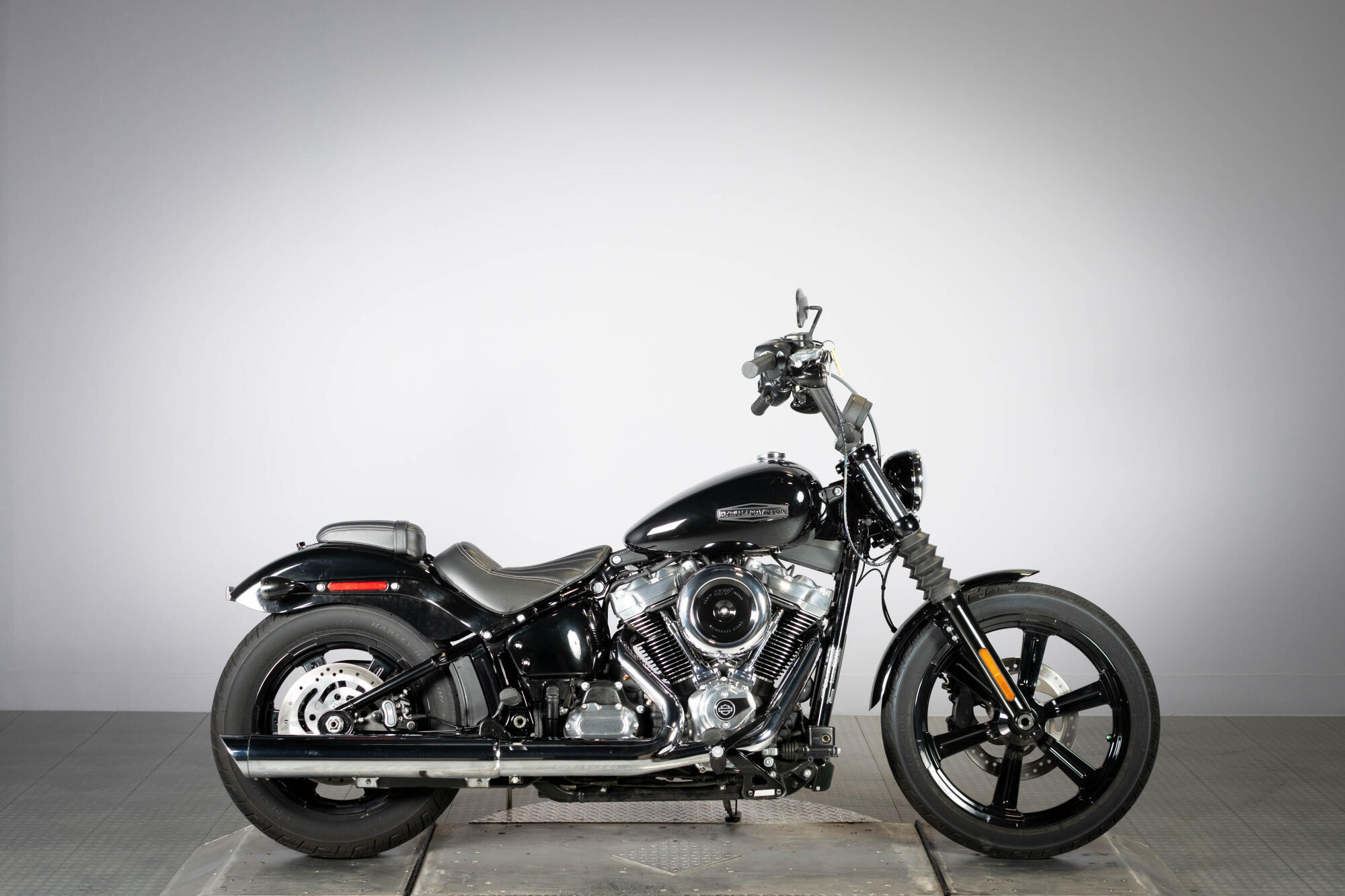 2022 Harley-Davidson® Softail Standard® FXST | Manchester Harley