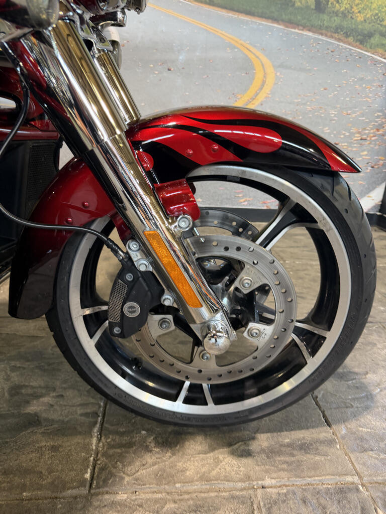 2022 Harley-Davidson® CVO™ Tri Glide® No Gimmicks, No Hidden Fees, photo 7