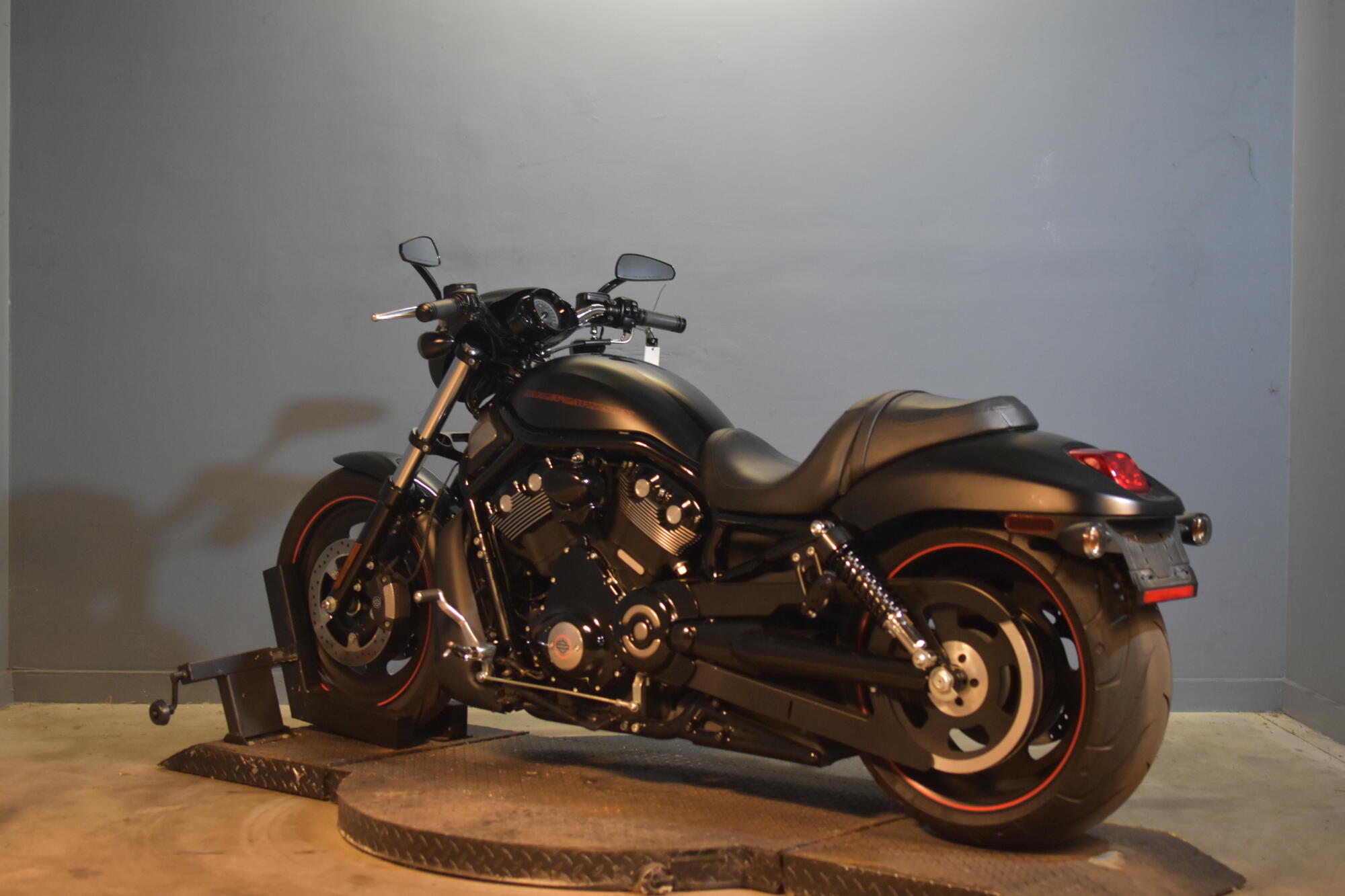 2009 Harley-Davidson® V-Rod® VRSCAW, photo 4