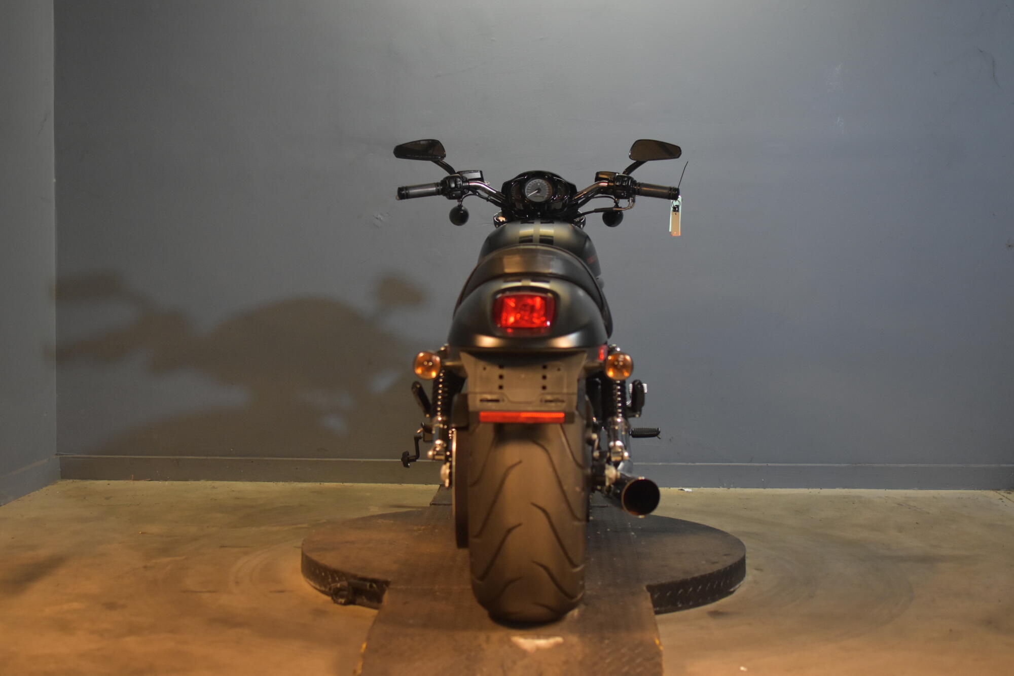 2009 Harley-Davidson® V-Rod® VRSCAW, photo 3