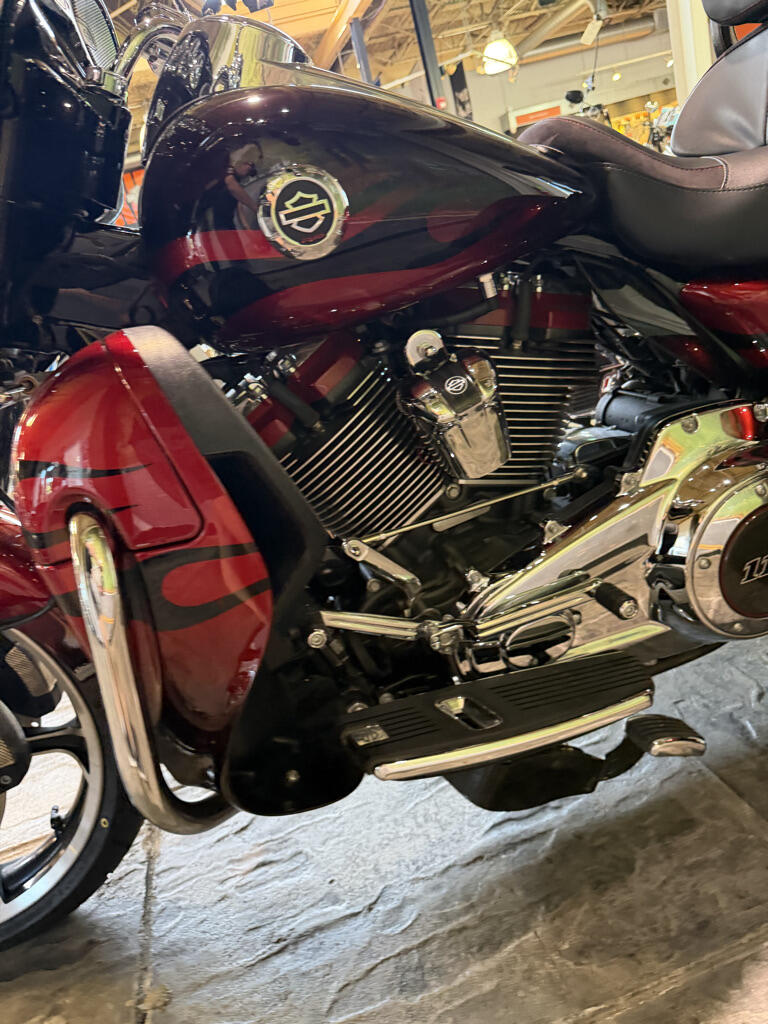 2022 Harley-Davidson® CVO™ Tri Glide® No Gimmicks, No Hidden Fees, photo 12