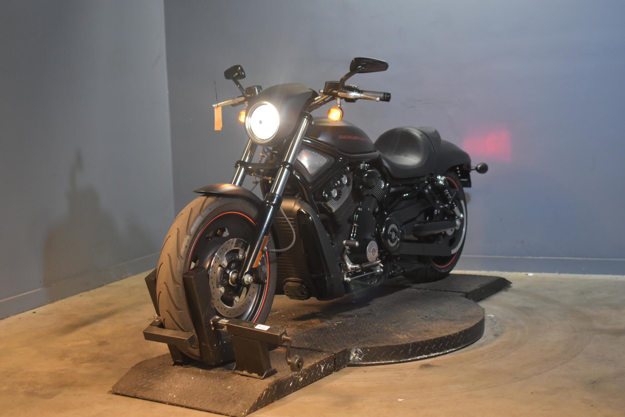 2009 Harley-Davidson® V-Rod® VRSCAW, photo 10