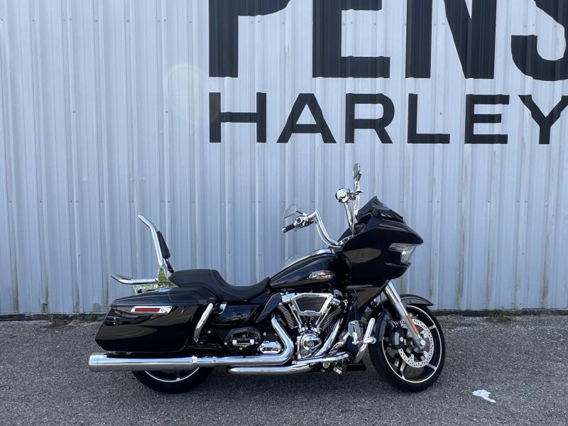 2024 Harley-Davidson® Road Glide® Vivid Black