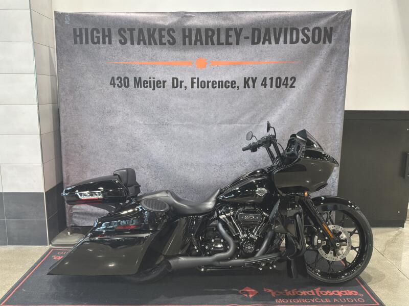 2022 Harley-Davidson® Road Glide® Special Vivid Black