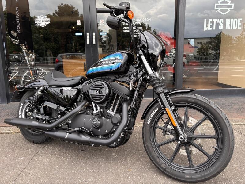 2018 Harley-Davidson® Iron 1200™ Vivid Black