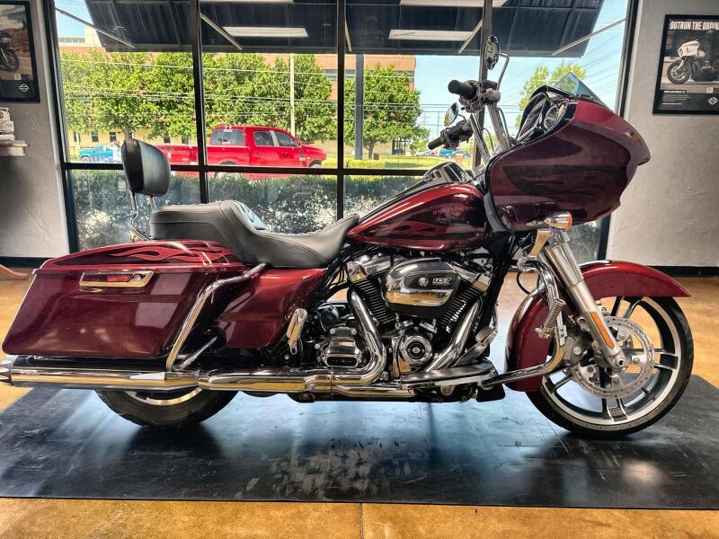 2017 Harley-Davidson® Road Glide® Special Hard Candy Custom™ Hot Rod Red Flake
