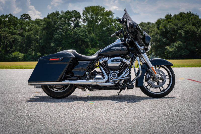 2017 Harley-Davidson Street Glide Special FLHXS